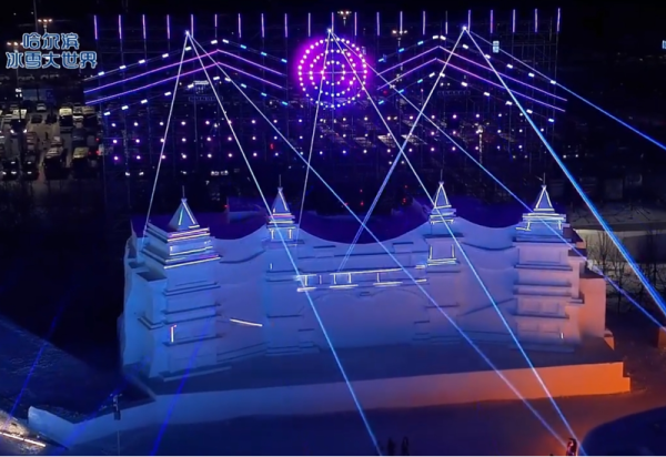 又增全新免费大秀！雪山光影秀带您领略震撼人心的冰雪奇迹！