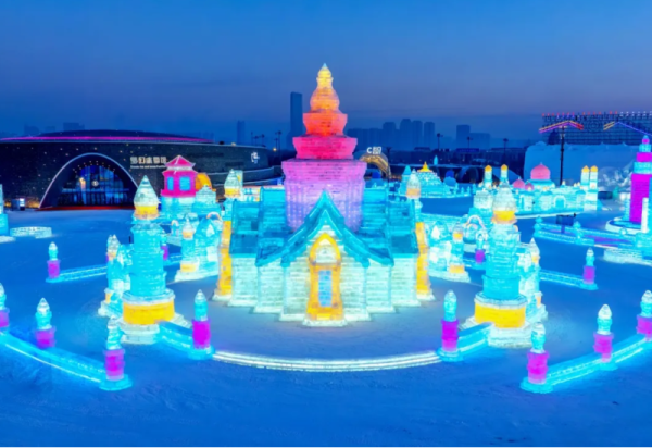 东南亚风情在第二十六届哈尔滨冰雪大世界绚丽绽放