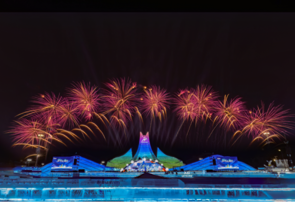 今夜，圣火点燃，哈尔滨冰雪大世界与亚洲相拥！