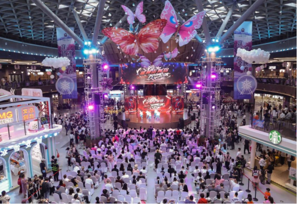 打卡“冰粽子”、看街舞表演、开心畅玩、露营、免费停车……哈尔滨冰雪大世界陪你花式过端午！