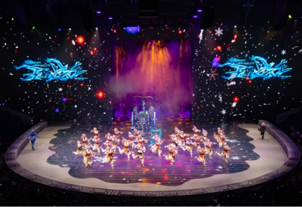 2.0版大型奇幻秀《王的战车》联排预演 7月1日正式回归