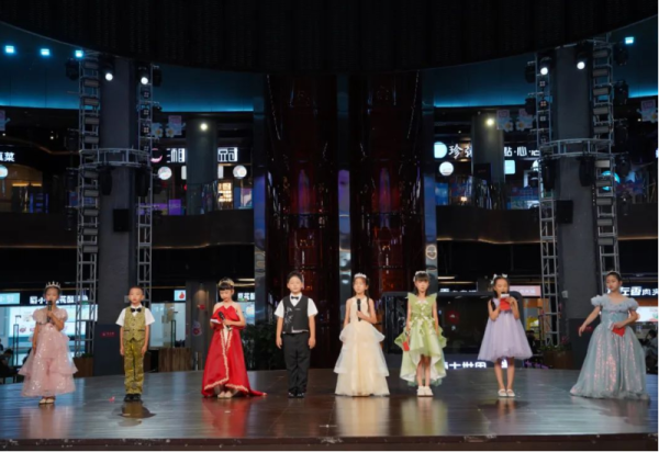 啤酒节公益演出添童趣 三场少年艺术盛宴温情上演