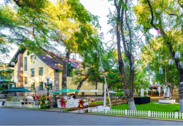 太阳岛上又增新业态——“江畔派对” 让酒和江风碰撞出心醉的音调