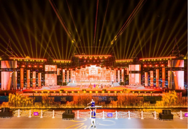 【8月31日专享】机会难得 仅此一天 100元畅享《遇见·哈尔滨》大型江上沉浸式演出