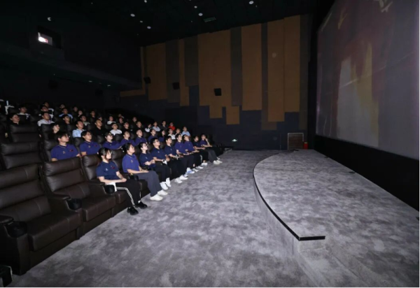 【媒体关注】《窗外是蓝星》热映黑龙江 多地共赴太空之约