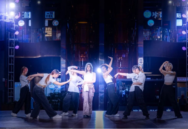 活力路演燃动全场 多元舞台绽放青春风采