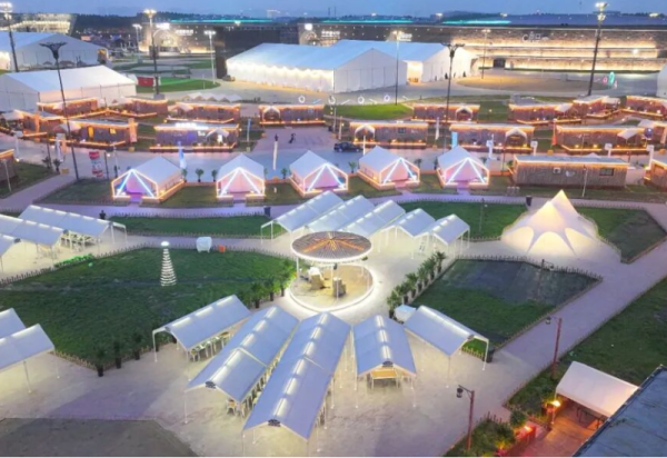 室外满眼秋色 室内甜暖温馨 生态露营区给你湿地里的家