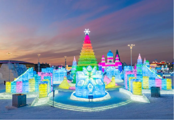 一盏冰灯，点亮了一座城市与世界的冰雪之约！