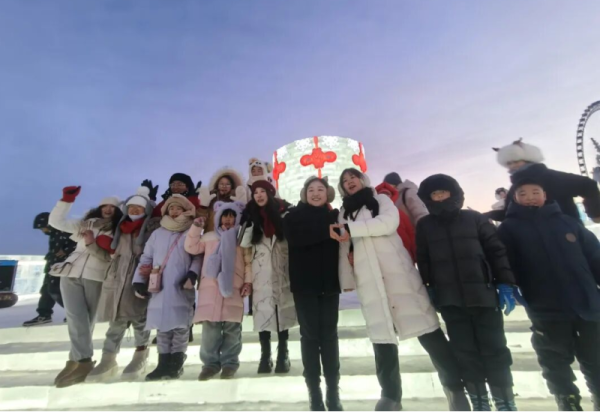 冰灯启梦耀冰城 主塔点亮哈尔滨市主题日活动圆满落幕