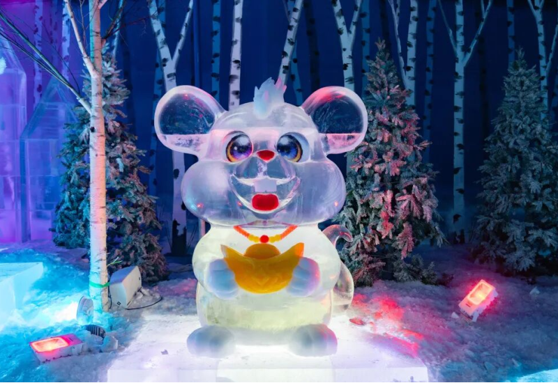 梦幻冰雪馆里的十二生肖冰雕太可爱了，快来打卡你的生肖吧！