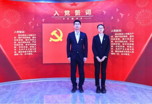 缅怀革命英烈 厚植家国情怀——冰雪大世界公司组织党员开展清明爱国主义主题诵读活动