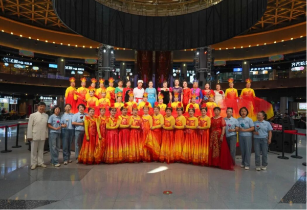 欢歌载舞 乐享夏日 冰雪美食馆迎来三场精彩公益演出