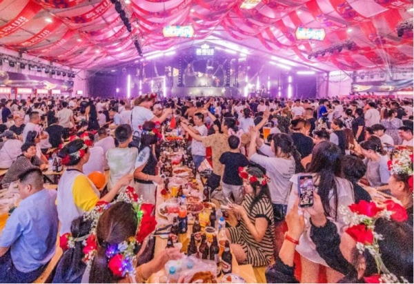 【超全攻略】本届啤酒节的好吃、好喝、好玩和好看，一图get所有！